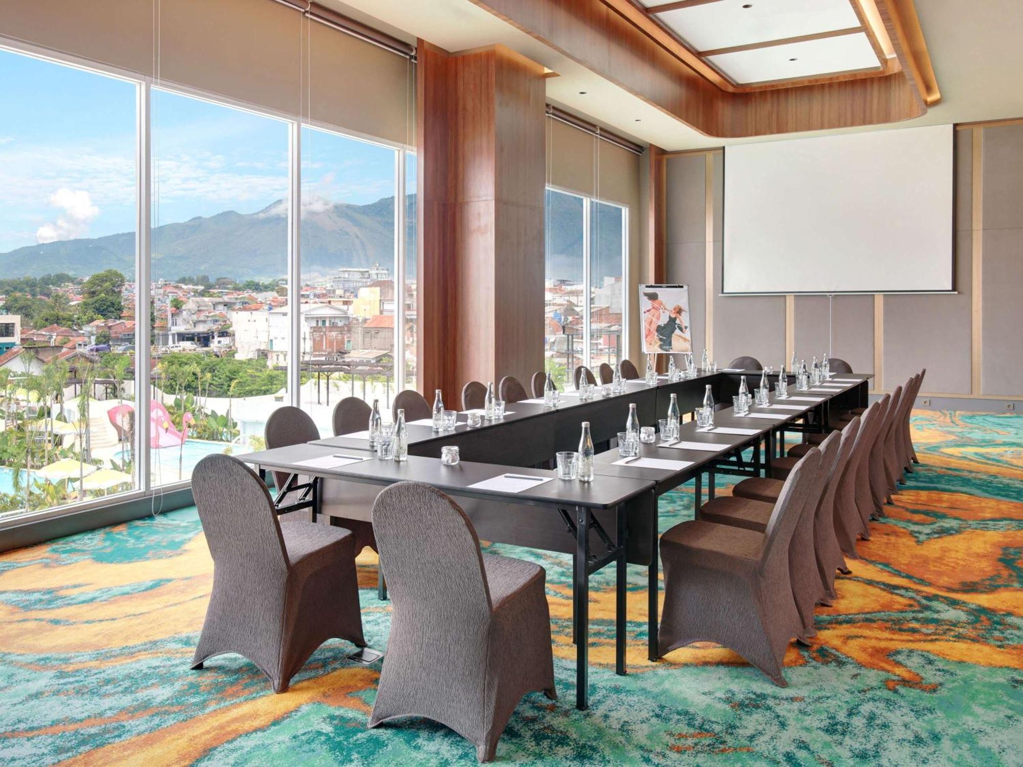 Mercure Garut City Center 外观 照片